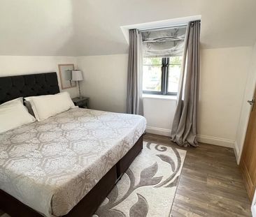 4 bedroom semi-detached house to rent - Photo 5