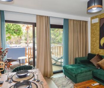 Brand new luxury apartment; 2 bedrooms steps from Arguineguín beach - Photo 2