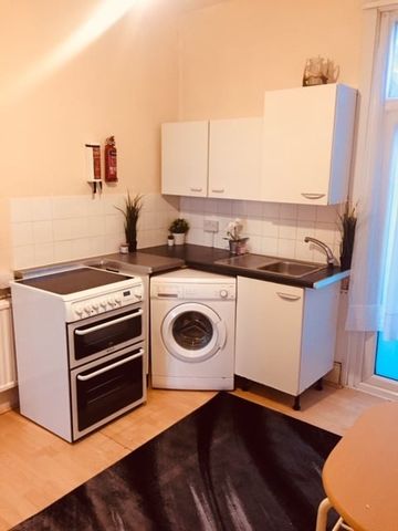 Studio Flat, Wimborne Road, N17 - Photo 4