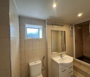 Warm and Practical - Photo 3