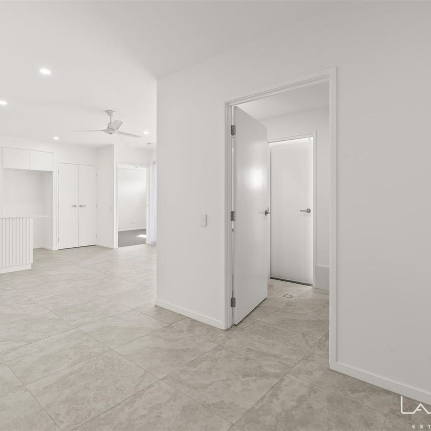 207/50 Ronald Street, Wynnum, Qld 4178 - Photo 1