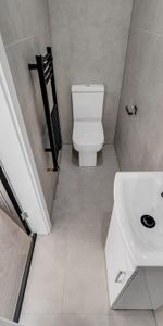 6 bedroom house to rent - Photo 4