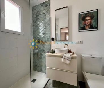 Oliva - Photo 1