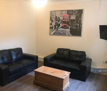 1 bedroom in a house share to rent - Photo 1