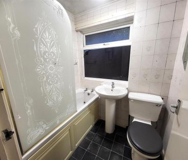 2 bedroom semi-detached house to rent - Photo 6