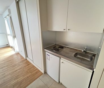 Location Appartement 1 pièce 30m² BOIS COLOMBES 92270 - Photo 2