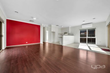 Charming Family Home in Sought-After Boardwalk Estate!! - Photo 2