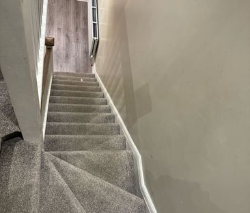 5 Bed Semi-Detached House, Shirley Avenue, CR0 - Photo 2