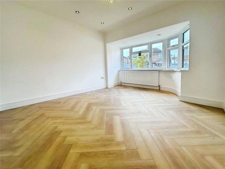 3 bedroom semi-detached house to rent - Photo 2