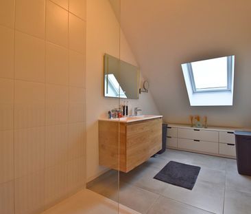 Verzorgd appartement met 2 slaapkamers en terras te huur nabij het ... - Photo 6