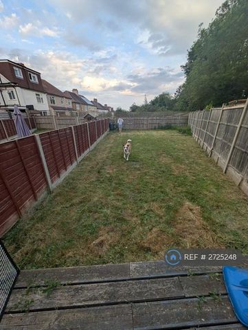 3 bedroom flat to rent - Photo 2