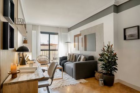 Calle de Rodríguez San Pedro, Madrid, Community of Madrid 28015 - Photo 4