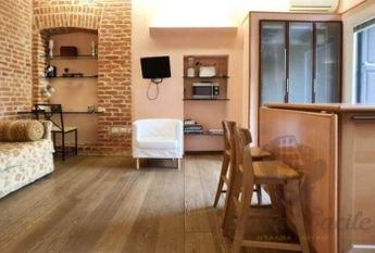 Студия рядом с метро Moscova