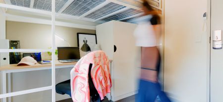 Single Lofts-Single Loft Premium - Photo 4