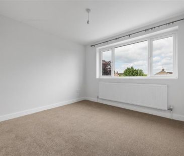3 bedroom detached house to rent - Photo 4