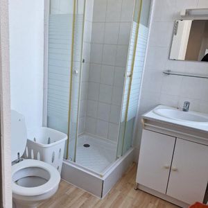 Location Appartement 1 pièce 24m² BORDEAUX 33800 - Photo 2