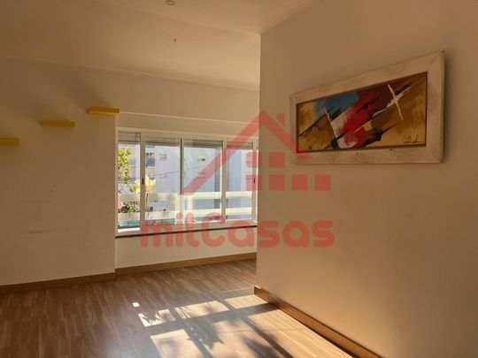 Apartamento T1+1 em Lisboa - Photo 1