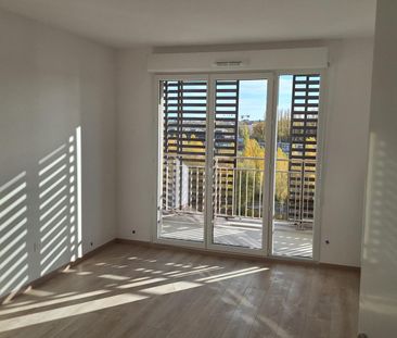 Location Appartement 3 pièces 70m² VALENCIENNES 59300 - Photo 4