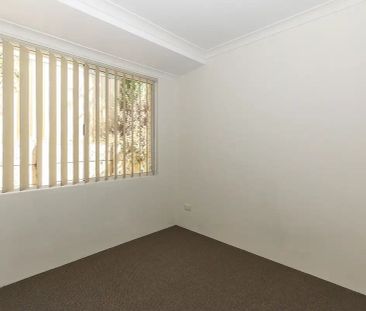 3 Willshire Way, Yangebup WA 6164 - Photo 6