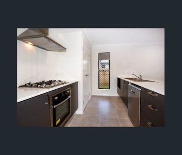 Perfect Home In Cosgrove - BREAK LEASE - Photo 3