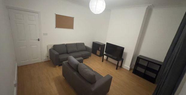 Thornville Street, Hyde Park, Leeds, LS6 1RP - Photo 1