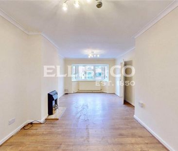 3 bedroom end of terrace house to rent - Photo 1