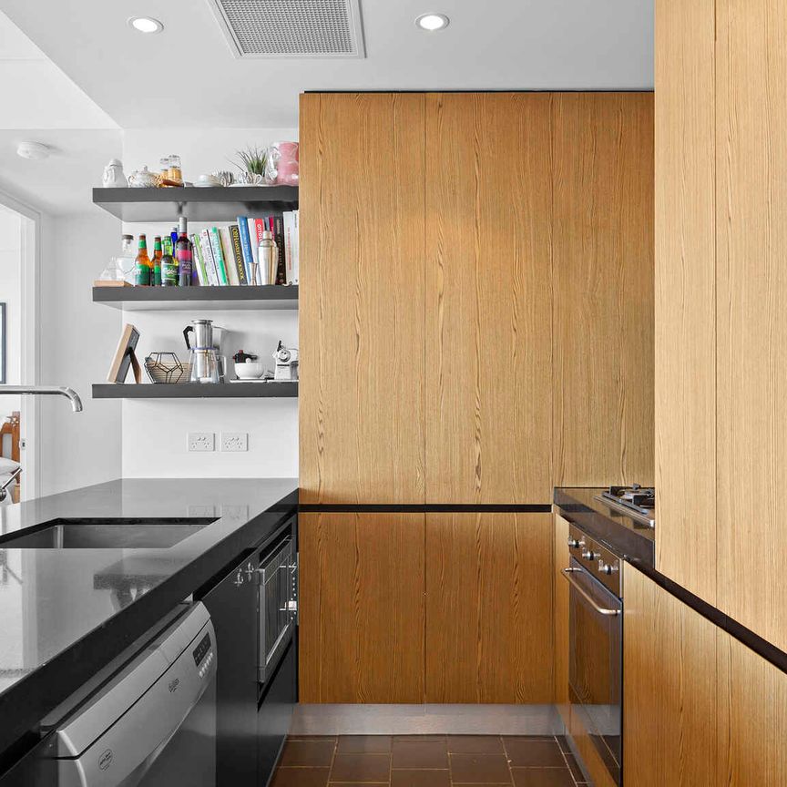 98sqm 1 Bedroom Apartment with CBD and District Views - Photo 1
