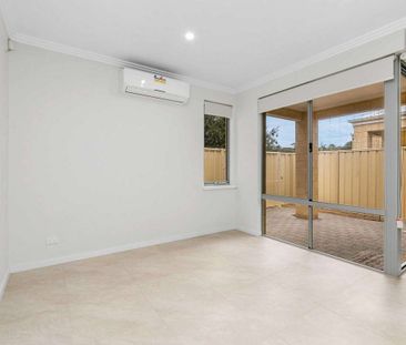 Affordable Living in Hamilton Hill Gem - Photo 6