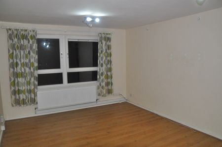2 Bed Flat, Shakespeare Grange, LS9 - Photo 2