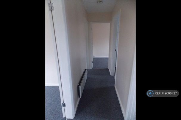 2 bedroom maisonette to rent - Photo 1