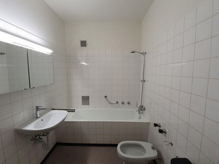 Befristet bis 31.03.2027 - Gemütliche 1.5 Zimmerwohnung direkt am See - Photo 3