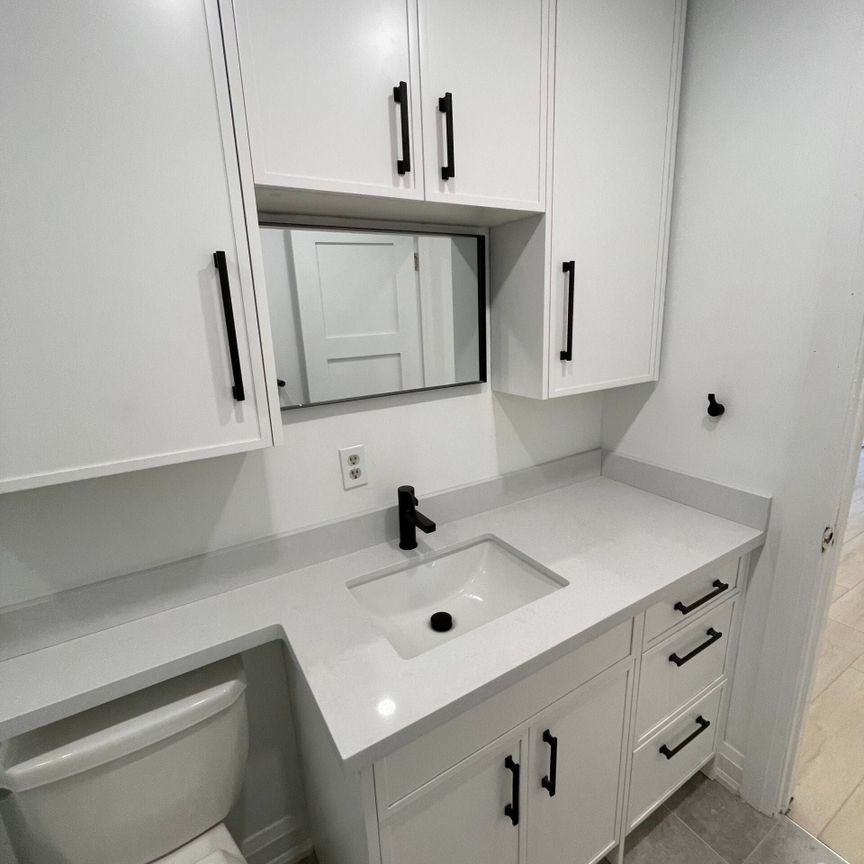 For Lease - 754 Queen Street Unit# 1, Toronto, Ontario - Photo 1