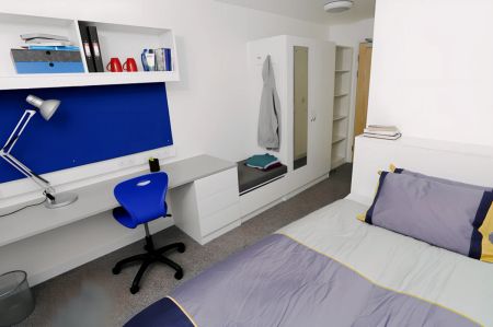 Enhanced En-Suite - Photo 3