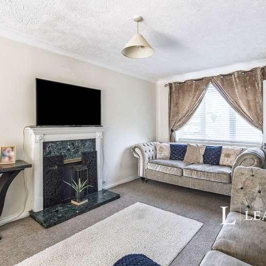 Brookenbee Close, Rustington, BN16 - Photo 1
