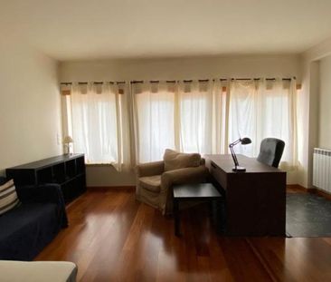Room for Male Students: FCT: Monte Caparica: Universidade Nova : Egas Moniz school of health and science - Foto 2