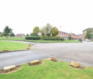 Moorcroft, Ossett - Photo 2