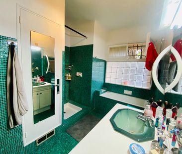 rez de chaussée de villa T4, 119 M2 avec beau terrain, terrasse, , - Photo 2