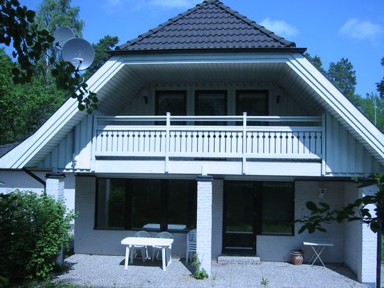 VILLA I DANDERYD UTHYRES - Photo 1