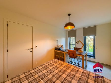 Gezinswoning met tuin in Sint-Truiden - Photo 2