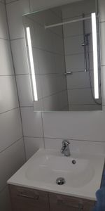 Joli studio au 2ème étage situé au coeur de Boudry - Photo 3