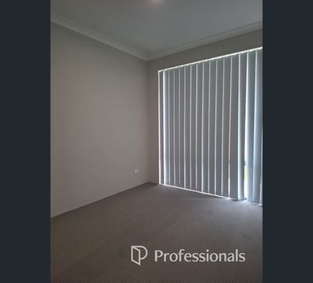 33A Hazelgrove Crescent, Millbridge, WA 6232 - Photo 2