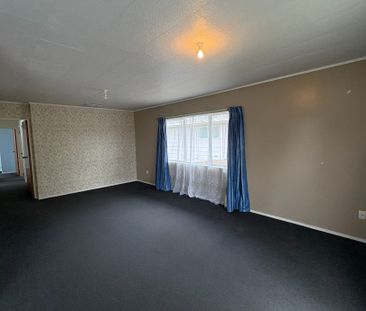 3-Bedroom Family Home in Onerahi - Photo 1