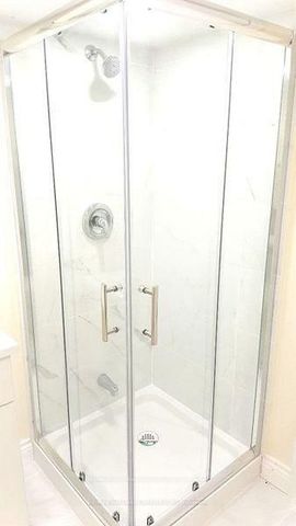 For Lease - 9884 Bayview Avenue Unit# Lower, Richmond Hill, Ontario - Photo 4