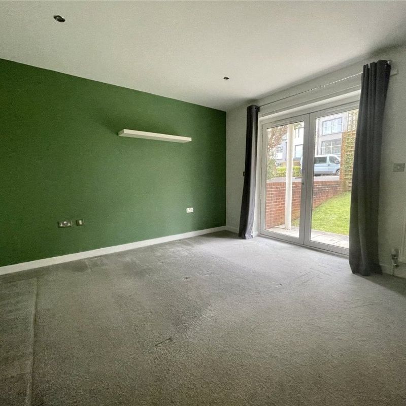 Surrey Road, Bournemouth, BH4 - Photo 1