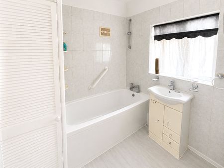 Beavers Lane, Hounslow, TW4 6HJ - Photo 5
