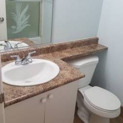 400sqft 1 bedroom ground floor suite for rent - Photo 2