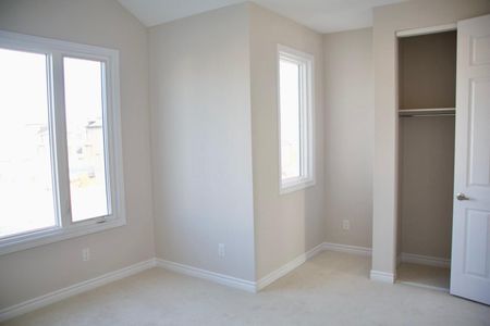 For Lease - 805 Anemone Mews, Barrhaven, Ontario - Photo 2