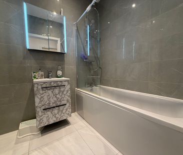 3 Bed Flat, London Road, CR0 - Photo 6