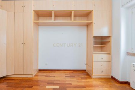 R ENTRECAMPOS 55 4 DTO, Alvalade, Lisbon 1700-158 - Photo 3