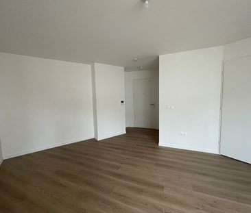 Location Appartement 1 pièce 31m² - Photo 4